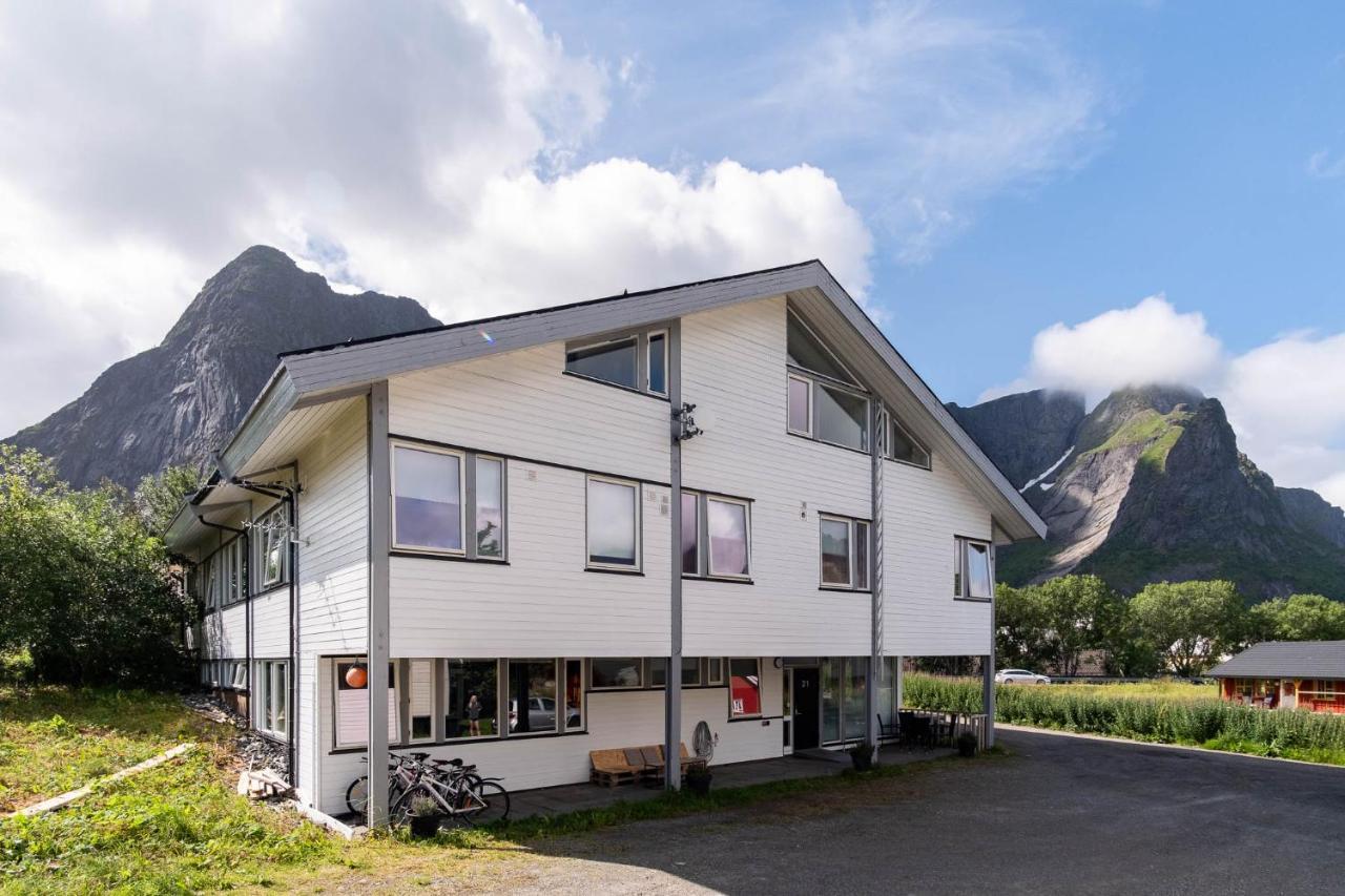 Reine Basecamp - Apartments & Rooms Εξωτερικό φωτογραφία